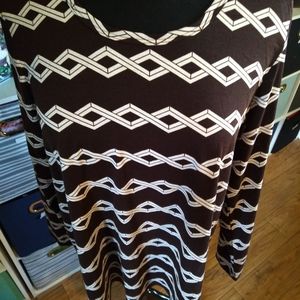 NWT Lularoe Lynnae long sleeve t shirt